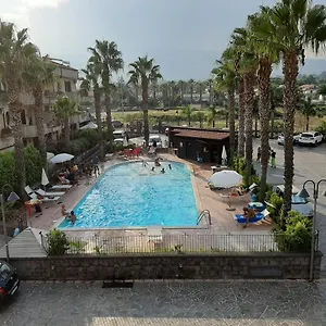 etna-taormina.sicilyhotelsitaly.net/