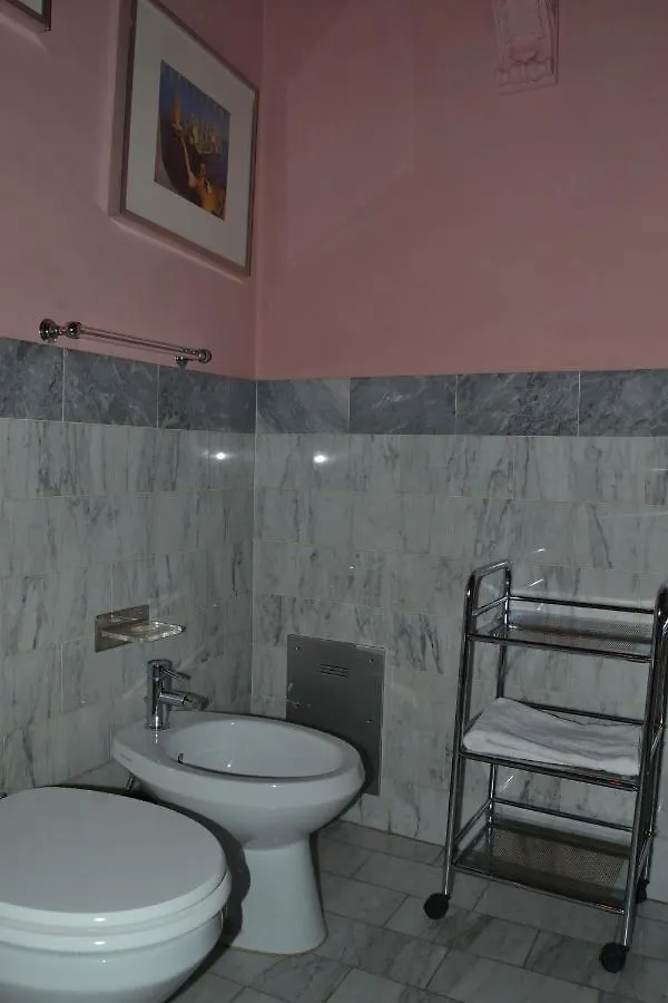 Bed & Breakfast The Black Sheep B&B Florence Italy